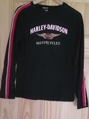 Harley-Davidson Black Tee with Pink and White Sleeve Stripes